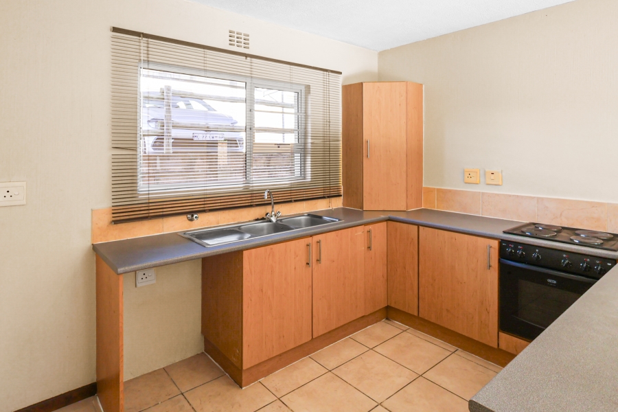 To Let 2 Bedroom Property for Rent in Beacon Bay Eastern Cape